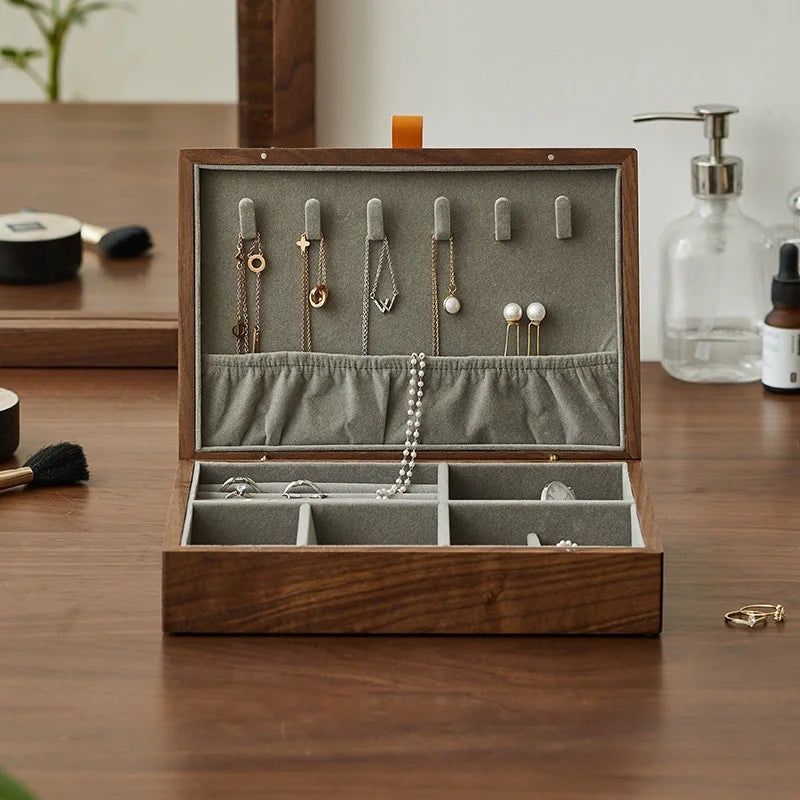 The Heirloom Jewelry Box