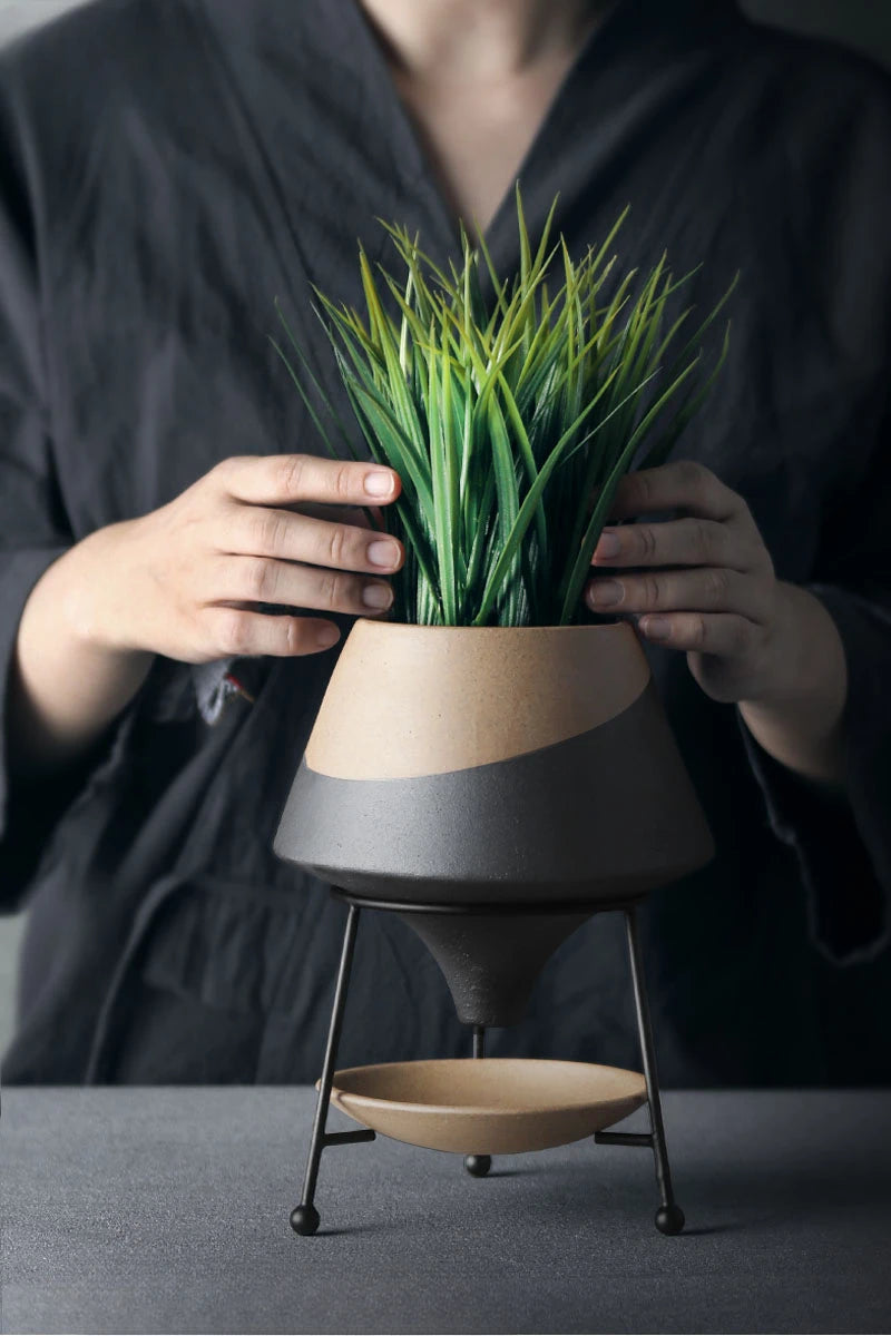 Rivano Ceramic Planter