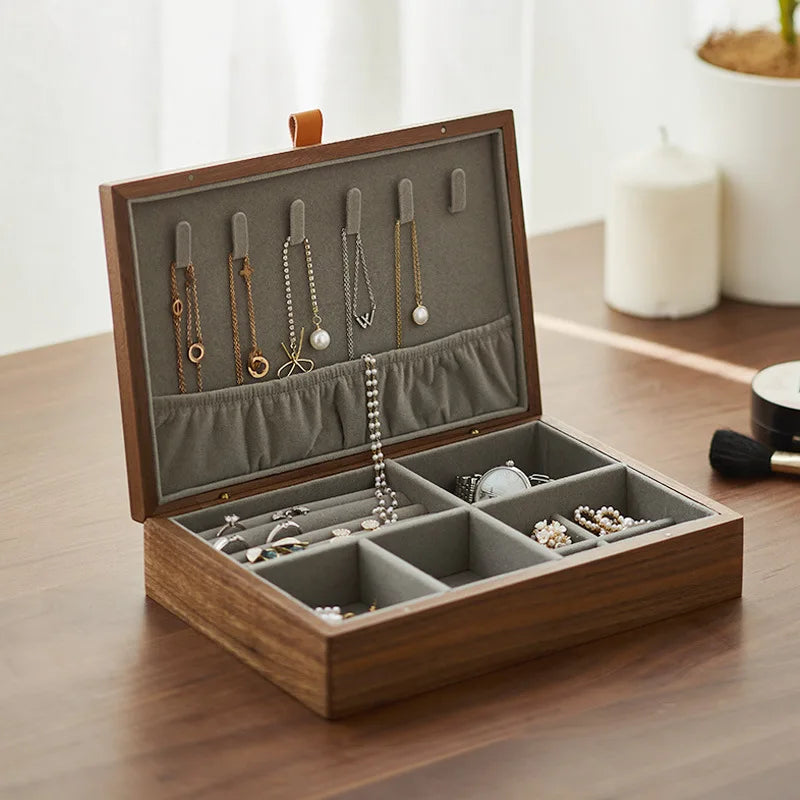 The Heirloom Jewelry Box