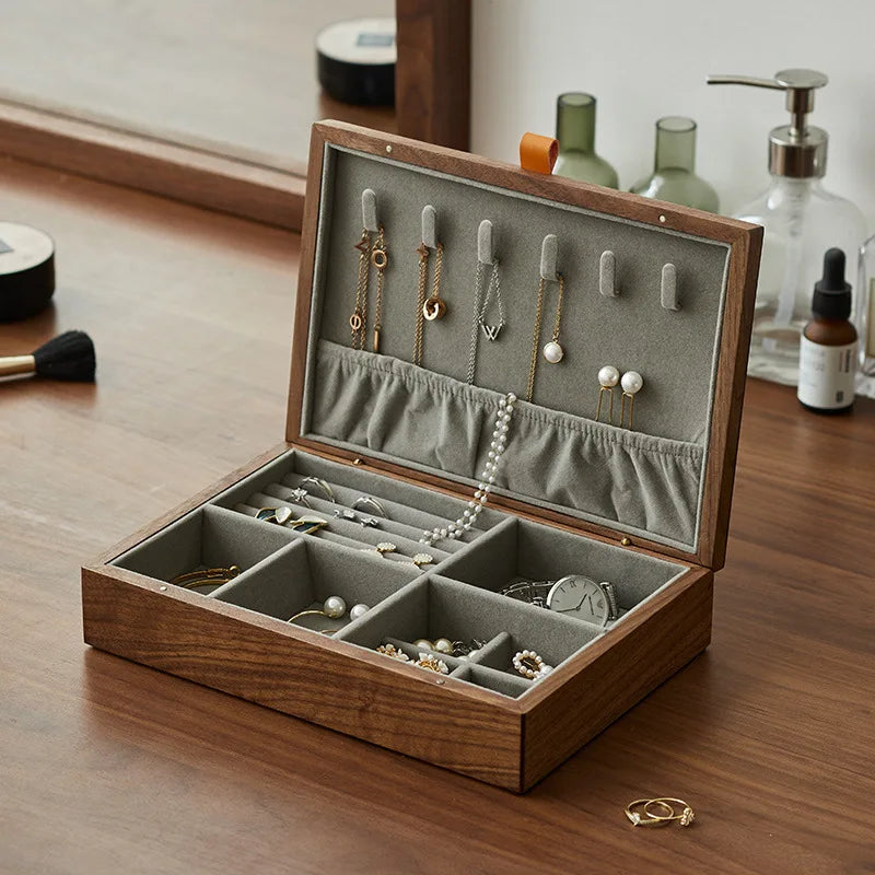 The Heirloom Jewelry Box